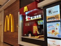 门面-麦当劳(龙之梦购物中心店)