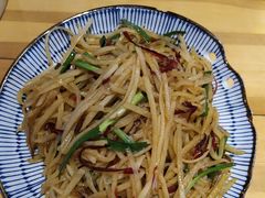 酸辣土豆丝-香满园春饼·家常菜(东大桥店)