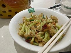 -绿草地·湘菜(7mall店)