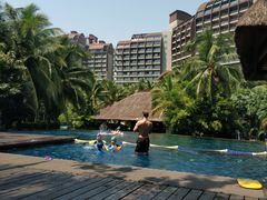 -三亚湾海居铂尔曼度假酒店