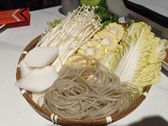 -贺记东北烧烤(夫子庙总店)