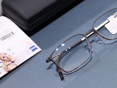 -目艮眼镜SHOWROOM(品牌集合店)