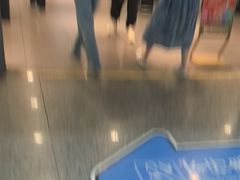 -麦当劳(上海虹桥站30B检票口楼上)