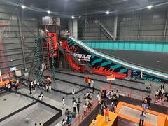 -极限PLAY运动娱乐新世界·团建派对潮玩休闲馆·室内蹦极高空游乐园