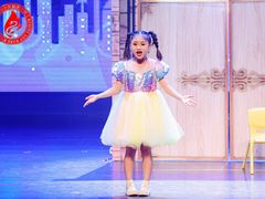 -西安小天鹅艺术团(曲江Alice店)