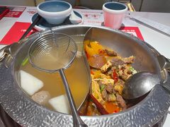 -左庭右院鲜牛肉火锅(金山万达店)
