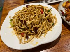 -滇香肴·云南菜蒸汽石锅鱼(云南北路店)