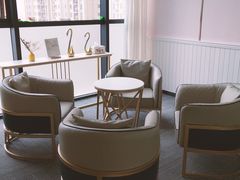 -爱月宝月嫂·育儿嫂