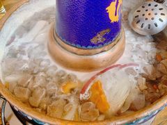 苏尼特极品羔羊肉-毛辣果·贵州红酸汤牛肉火锅(西单店)