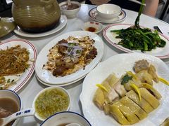 -明本湛江鸡•海鲜小厨(陈家祠店)