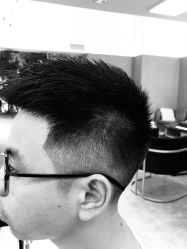 -诗悦发型烫染SALON
