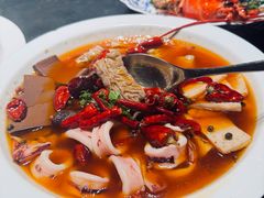 -虹潮荟·餐桌上的美食地理(太阳宫店)
