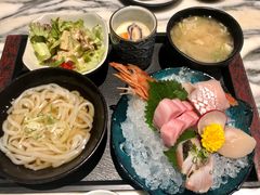-家贺屋刺身寿司专门店