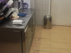 -一只酸奶牛(八一路店)