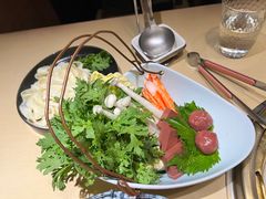 -余欢领鲜火锅(新街口店)
