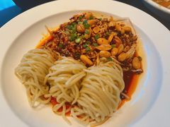 -荣小馆(椒江青悦城店)