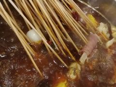 经典锅-马路边边串串香(涑河南街店)