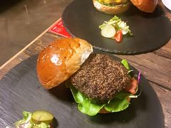 -HIGH FIVE哈福手工汉堡(桂林路店)