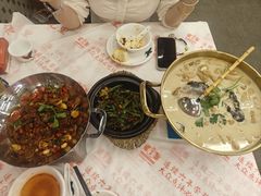 -堂瓦里·33年传统赣菜(第一街区店)