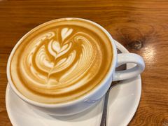 -Chom Cafe and Restaurant
