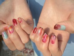 -一笔绣狂草美甲坊