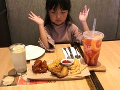 -必胜客(华邦银泰店)