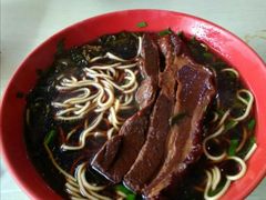 -小龙大肉面馆