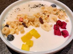 米釀鲜果酸奶-丝路金桃·新疆菜(徐汇店)