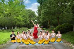 -亚太瑜伽普拉提学院