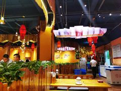 大堂-老滇山寨•云南特色菜•地方菜•民族风情歌舞表演(金碧店)