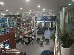 -天津波士信达奔驰4S店(卫津南路店)