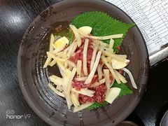 生拌牛肉-咸草酱蟹