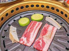 -蚂蚁洞·烤肉大营地(上海静安大悦城店)