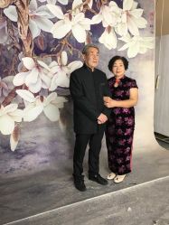 -现代经典婚纱摄影