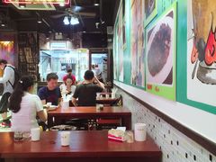 大堂-陈光记烧腊(长寿路店)