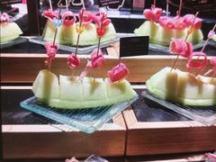 -雍容荟帝王蟹活龙虾展台自助(IFS黑金店)