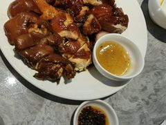 烧味拼盘-皇后餐厅-煲仔·小菜·打边炉(古北店)