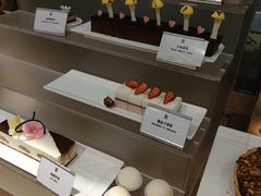 -荣誉国际酒店-云顶旋转餐厅