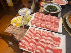 -沸炉重庆老火锅(军事博物馆店)