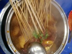 鸳鸯锅-马路边边串串香(涑河南街店)