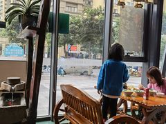 露天位-兵哥豌豆面(雅颂居店)