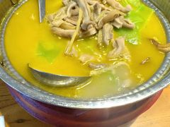 菌汤锅底-云尊府云南菜·蒸汽石锅鱼(学清路店)