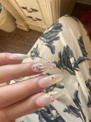 -U+nail优加专业美甲美睫