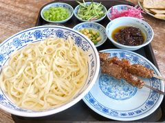 老北京炸酱面-门框胡同百年卤煮(新街口店)