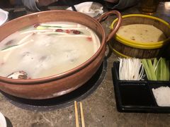 鸭架黑胡椒锅-三人行骨头王火锅(长寿店)