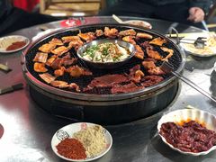 -小辣椒汤锅烧烤(温泉南街店)