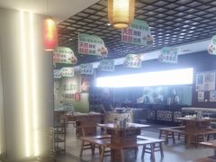 -潇湘华天大酒店-湘·悦美食街(芙蓉中路店)