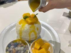 芒果雪冰-Cheevit Cheeva(Sirimangkalajarn)