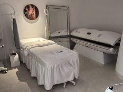 -韩静美科技护肤抗衰中心