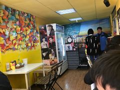 -志龙皇冠吃货椰子铺